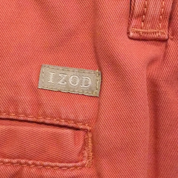 Izod red light wash shorts. Size 36. - Picture 2 of 5